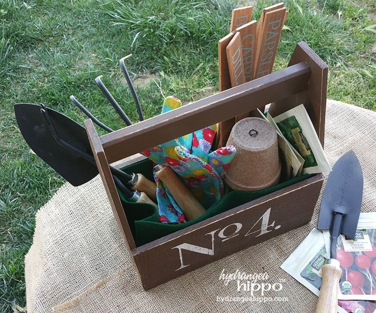 Make a Felt Insert for a Garden Tool Tote