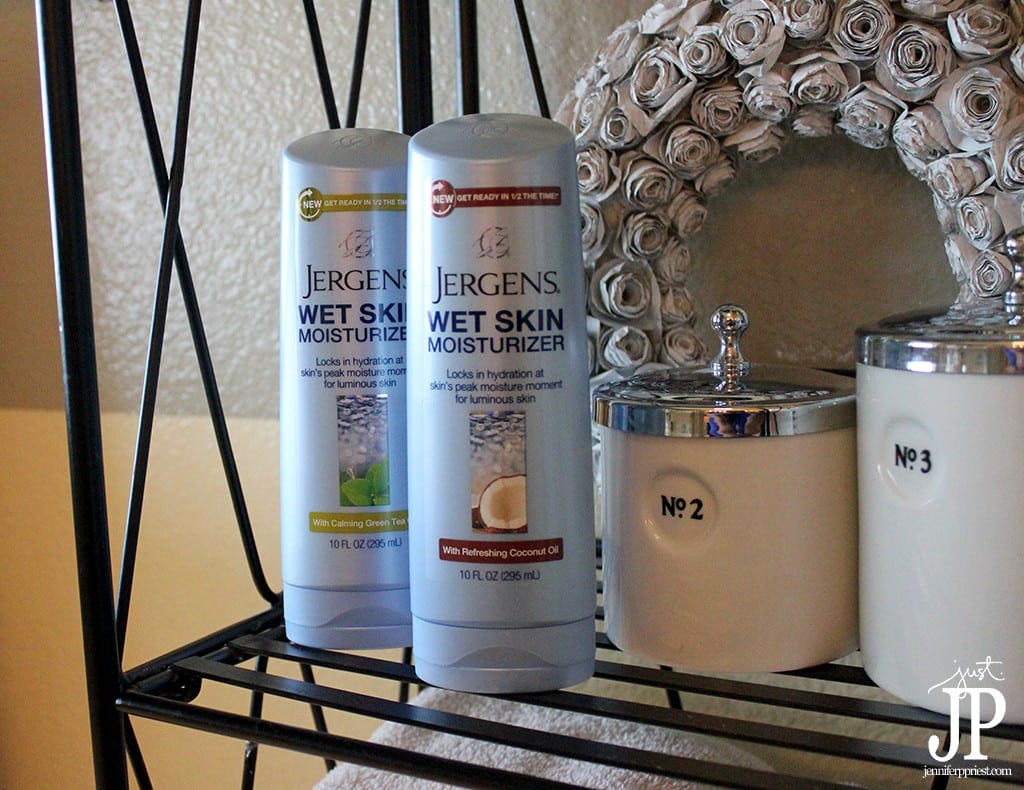 Winter Skincare Made Easy with Jergen's Wet Skin Moisturizer