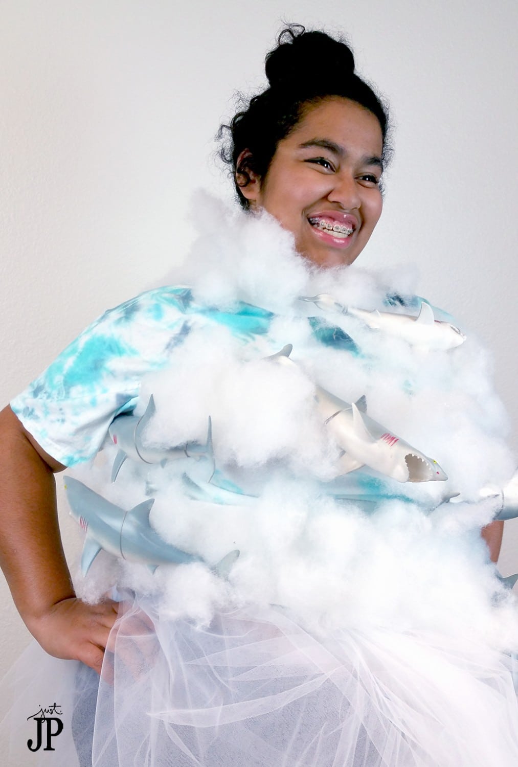 DIY-Sharknado-Costume-Tie-Dye-GIRL-Jpriest