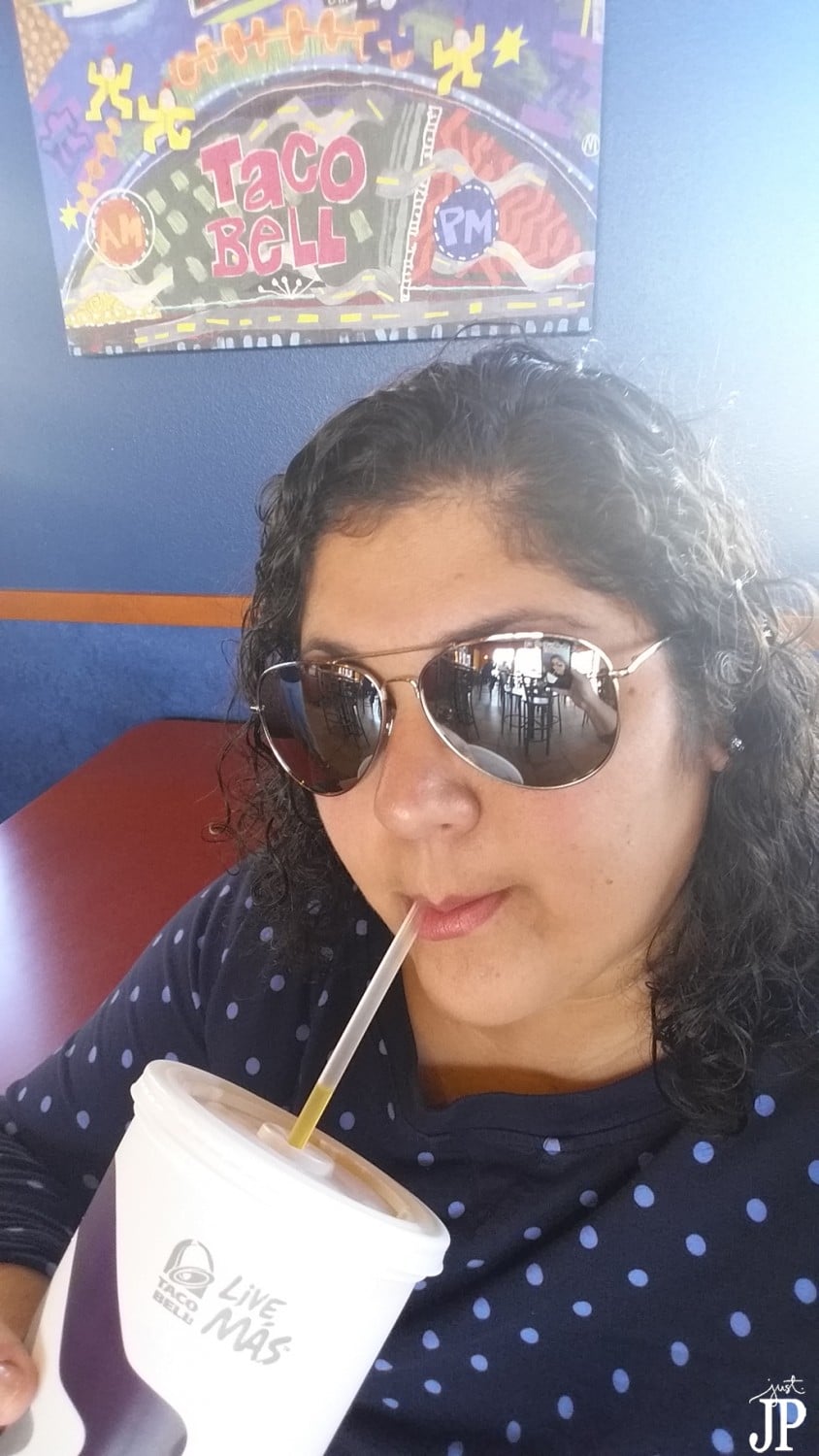 Drink-Manzanita-Sol-at-Taco-Bell-JPriest