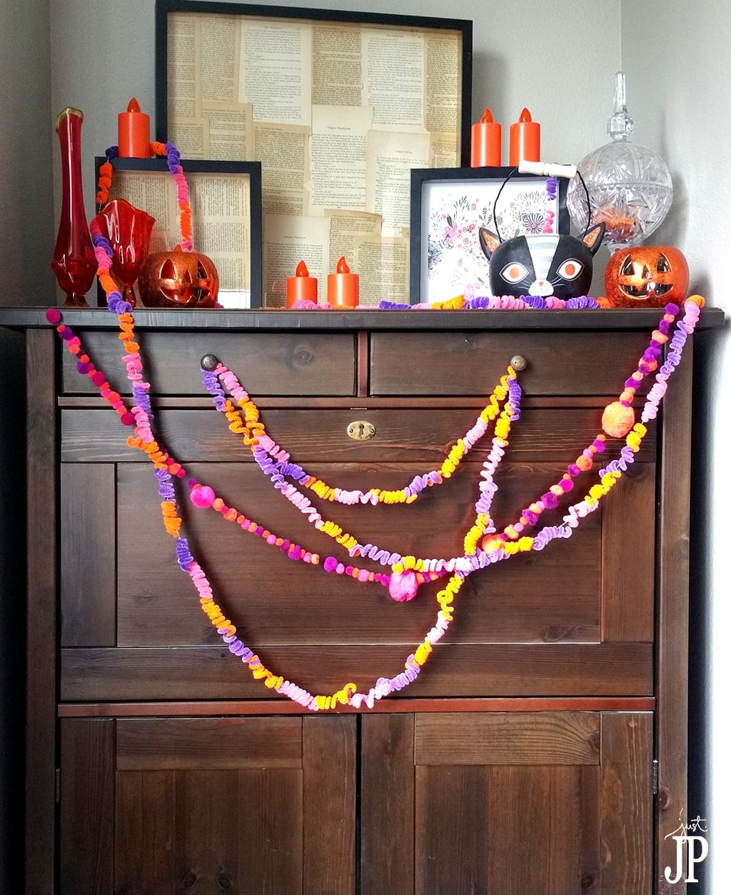 Pom-Pom-and-Chenille-Stem-Garlands