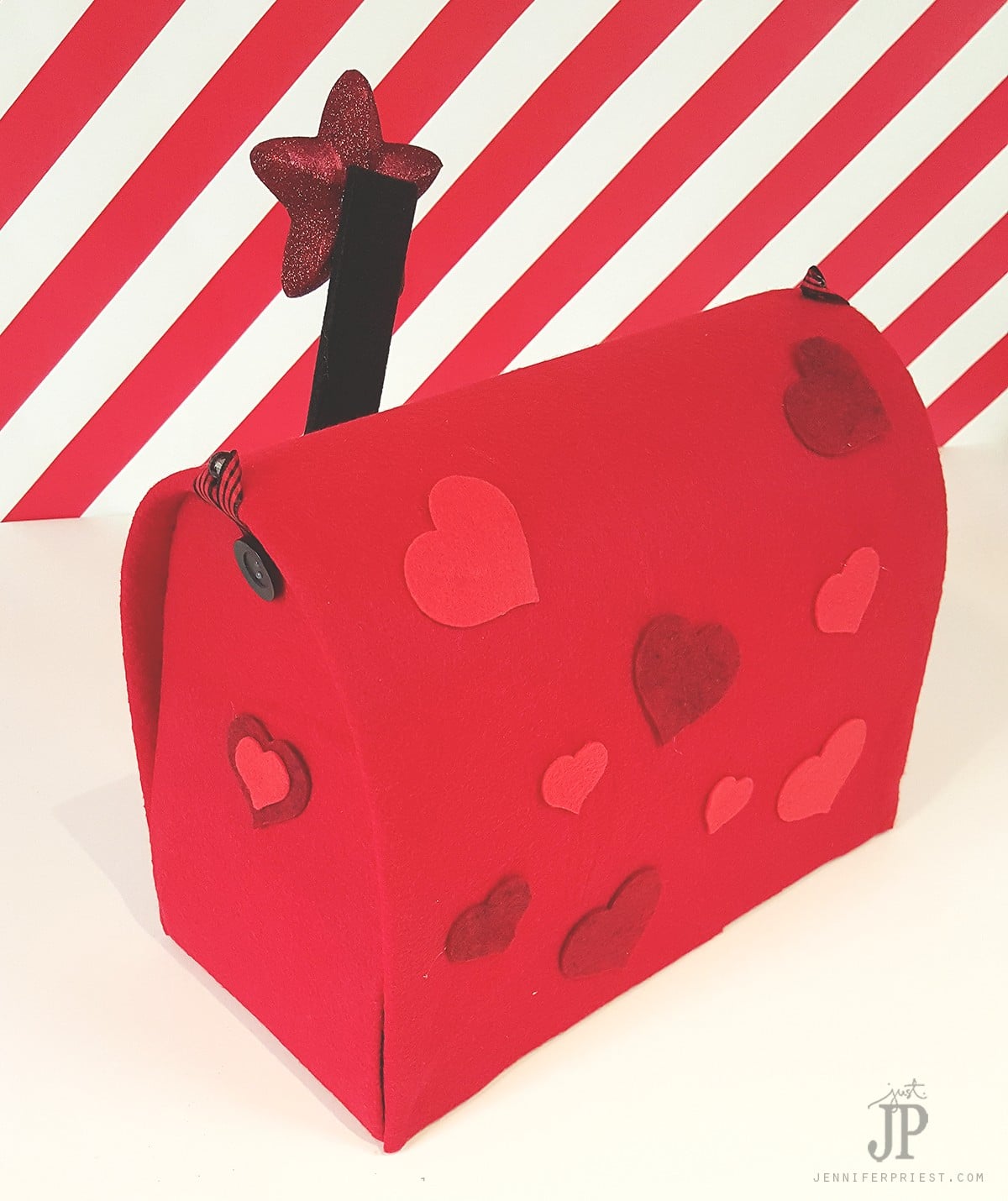DIY-Valentine-Mailbox-with-Smoothfoam-and-Felt--by-Jennifer-Priest
