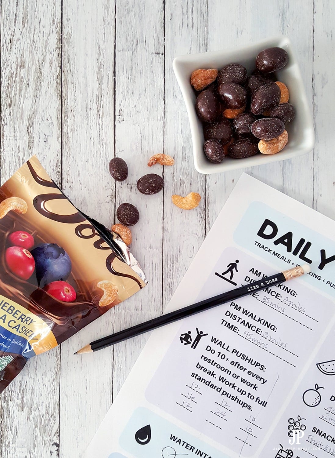 DOVE-Choclate-Fruit-and-Nut-as-smart-treat-JUSTJP