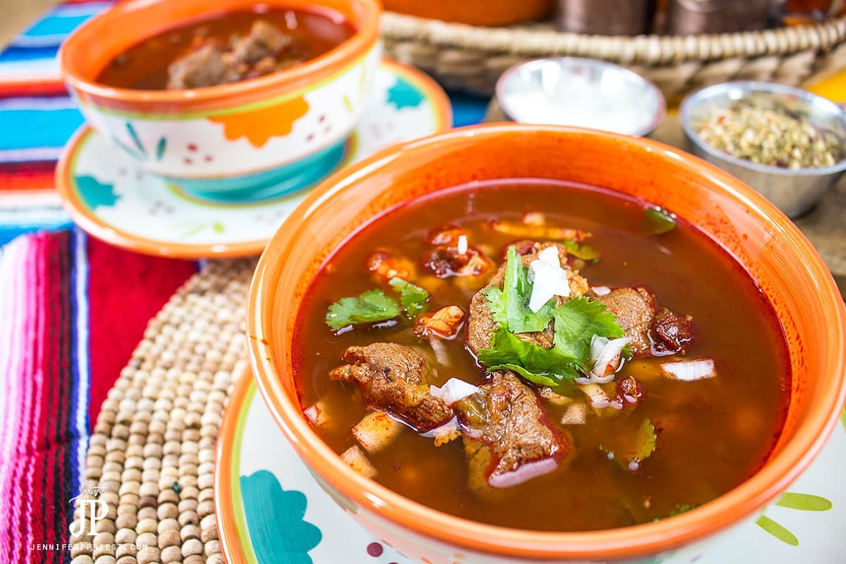 POZOLE RECIPE for Las Posadas - this lasted only one day in my house! I love how this pozole looks in these gorgeous bowls from @JCPenney. Get the recipe and see how to spruce up your home for guests this holiday season: https://www.smartfundiy.com/?p=19975 #JoyWorthGiving #SoWorthIt #HazValerTusPenneys [AD]