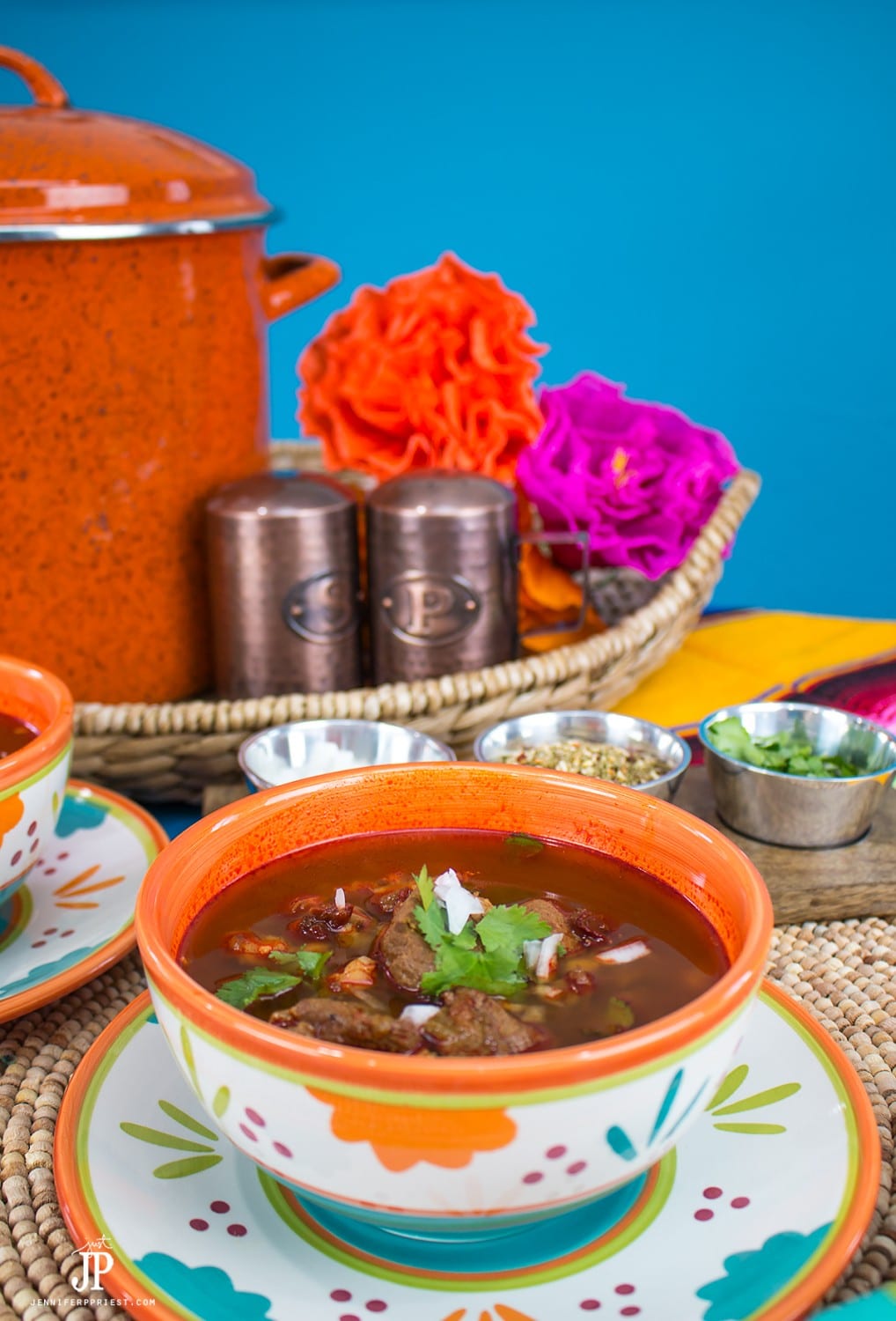 POZOLE RECIPE for Las Posadas - this lasted only one day in my house! I love how this pozole looks in these gorgeous bowls from @JCPenney. Get the recipe and see how to spruce up your home for guests this holiday season: https://www.smartfundiy.com/?p=19975 #JoyWorthGiving #SoWorthIt #HazValerTusPenneys [AD]