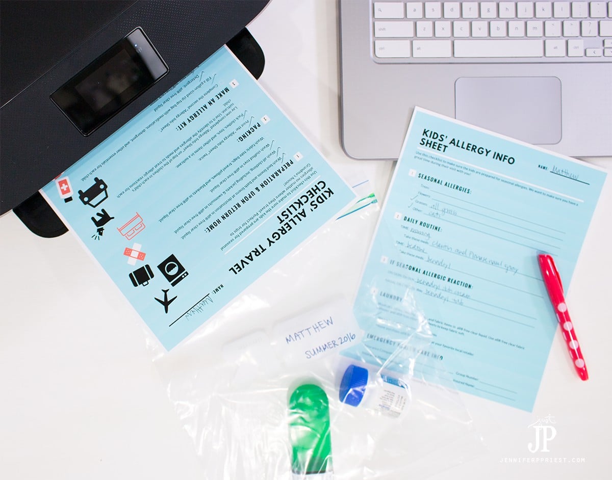 Kids going to visit Grandma but they have seasonal allergies? Get this FREE printable checklist to prepare the kids for a trip to Grandma's House.