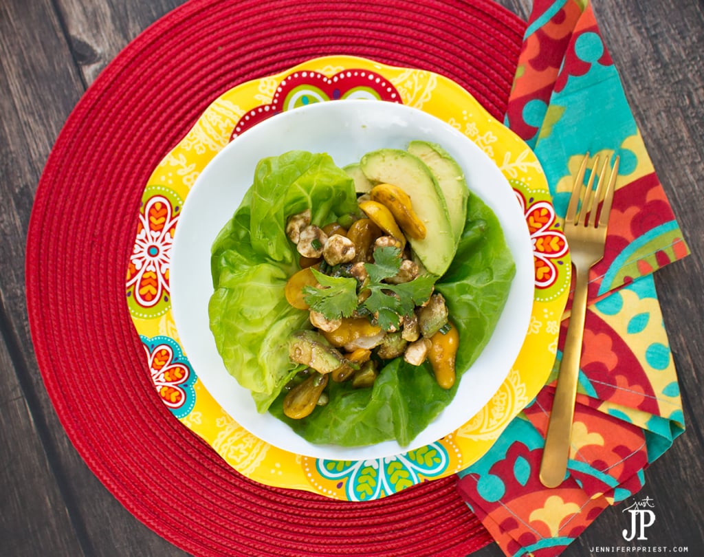 3 easy ways to incorporate AVOCADOS FROM MEXICO into your favorite recipes like tuna sandwiches, salads, and even eggs benedict! #VidaAguacate #EchaleChallenge [AD]