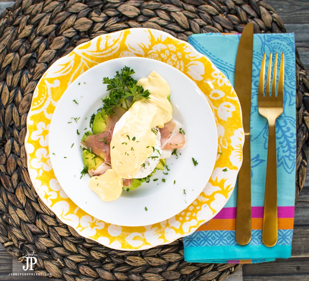 3 easy ways to incorporate AVOCADOS FROM MEXICO into your favorite recipes like tuna sandwiches, salads, and even eggs benedict! #VidaAguacate #EchaleChallenge [AD]