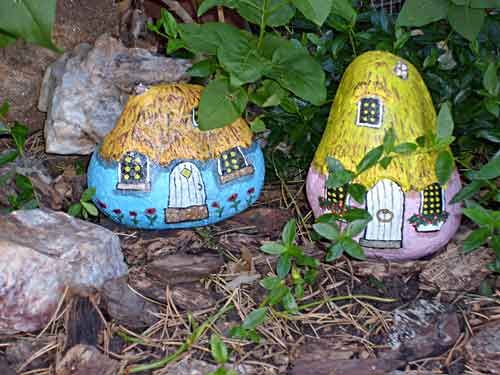 painted rocks fairy garden