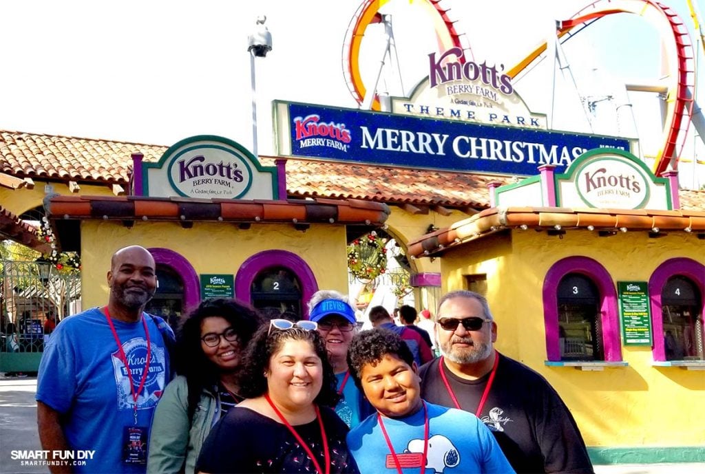 A Grandparents' Guide to Knott's Merry Farm - Smart Fun DIY. Every year around Thanksgiving the conversation comes up about what we should do for Christmas. #knott'smerryfarm #themepark #christmas