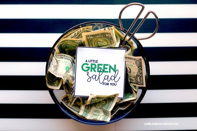 120-Creative-Ways-To-Give-Gift-Cards-And-Money-Smart-Fun-DIY #giftcardsideas #christmasideas
