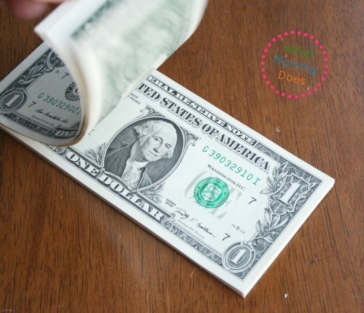 120-Creative-Ways-To-Give-Gift-Cards-And-Money-Smart-Fun-DIY #giftcardsideas #christmasideas
