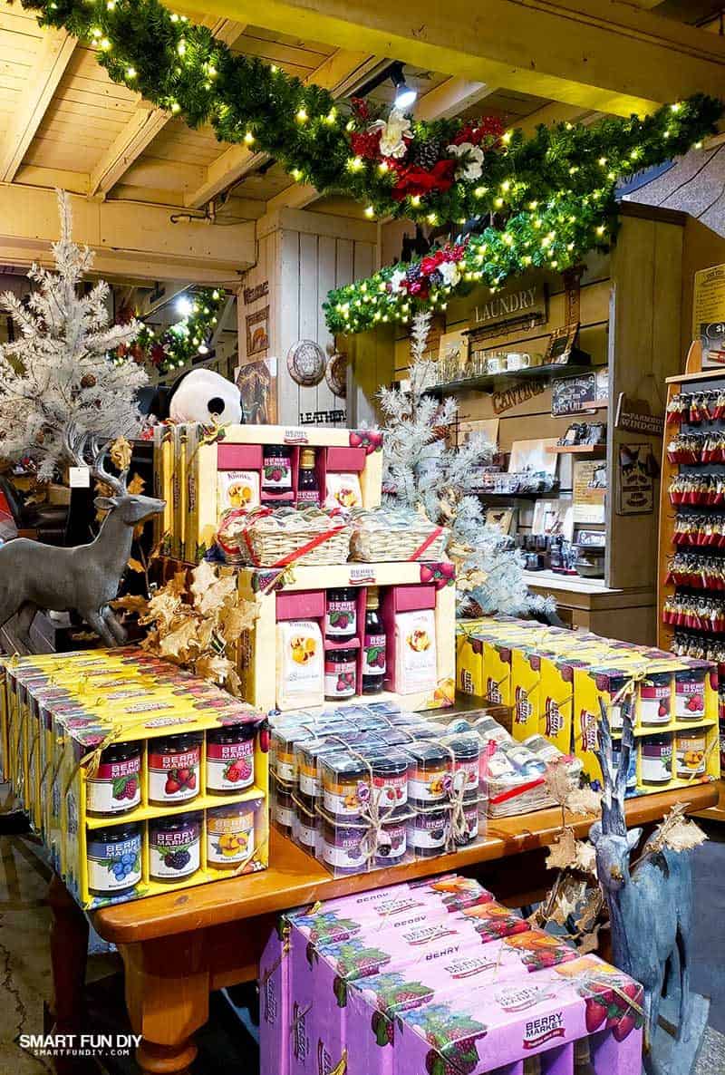 Berry Jelly Sets at Knott's Merry Farm