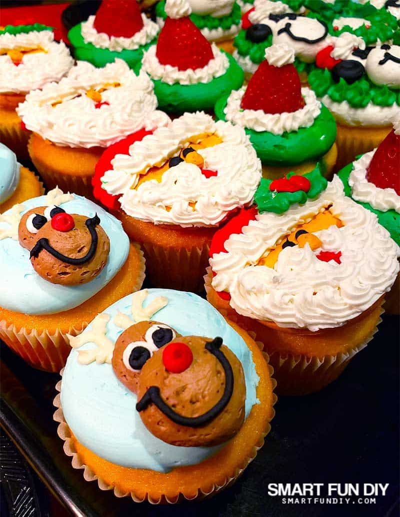 Christmas Cupcakes at Knott's Merry Farm