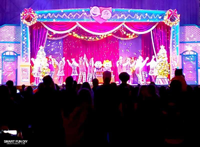 Snoopy stage show at Knott's Merry Farm