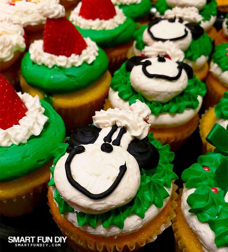 Snoopy Cupcakes at Knott's Merry Farm