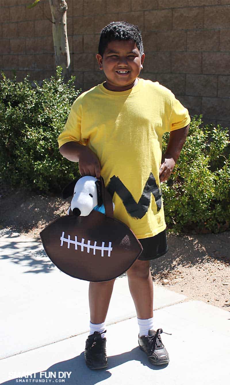 DIY Charlie Brown Costume for Charlie Brown Day Knott's PEANUTS Celebration