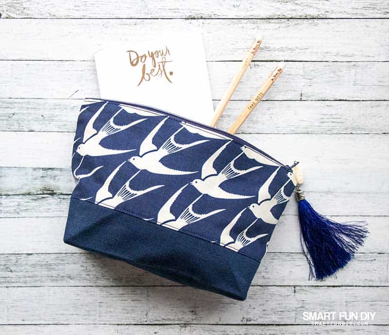 DIY fabric makeup bag with Cricut maker