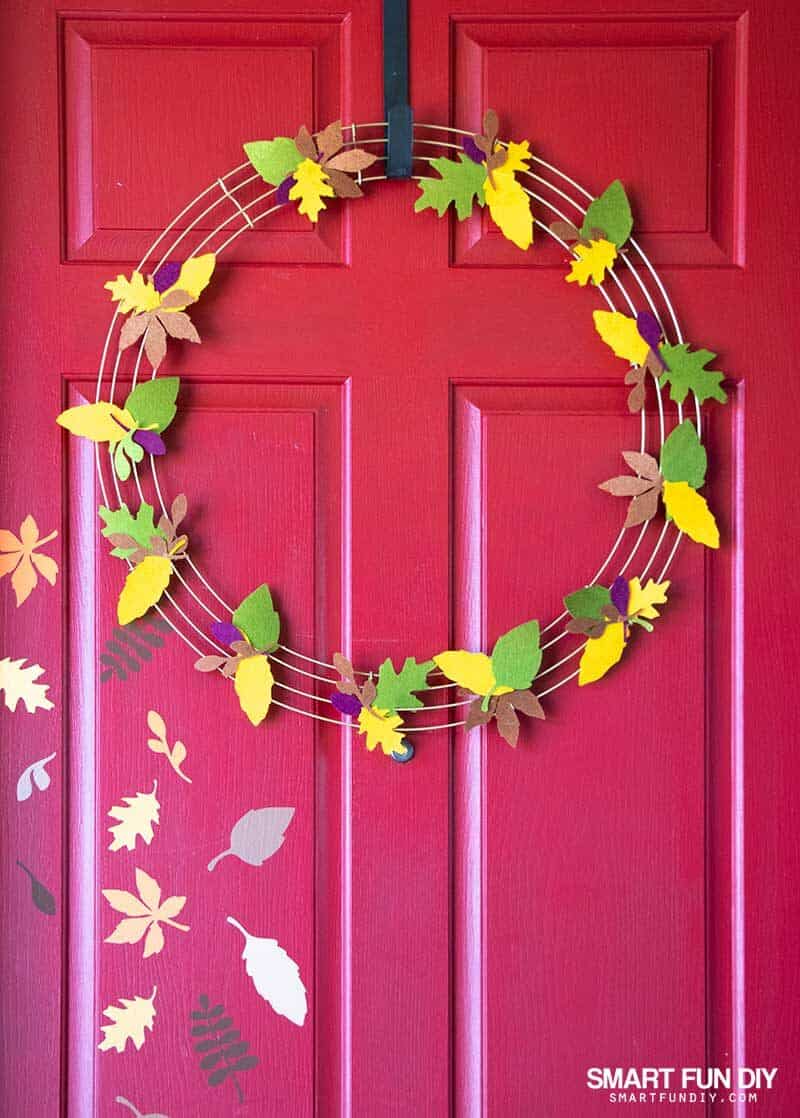 simple gold wire wreath with felt leaves